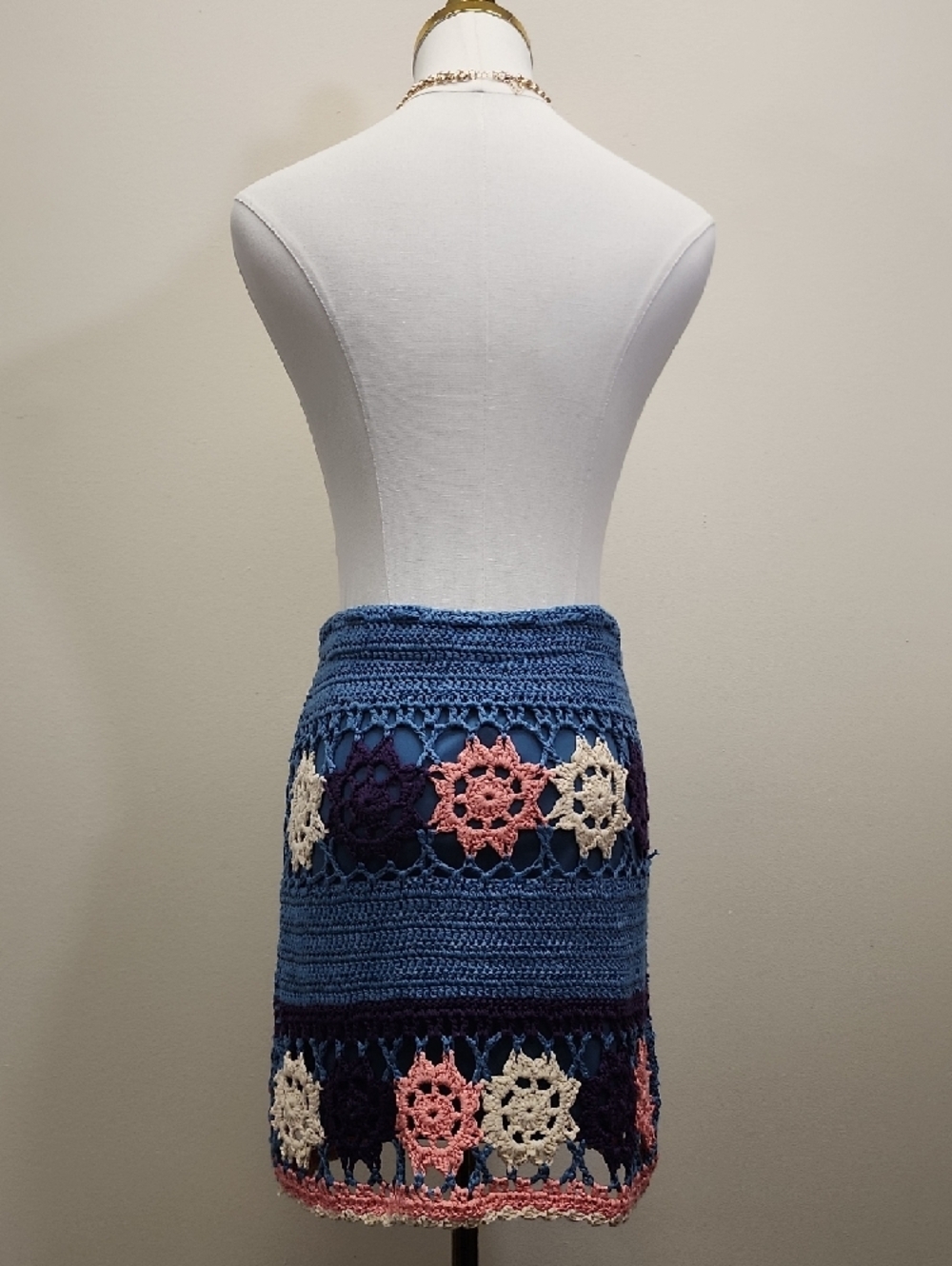 NWT Handmade Crochet Floral Mini Skirt Boho Festival Size Small - Picture 3 of 9